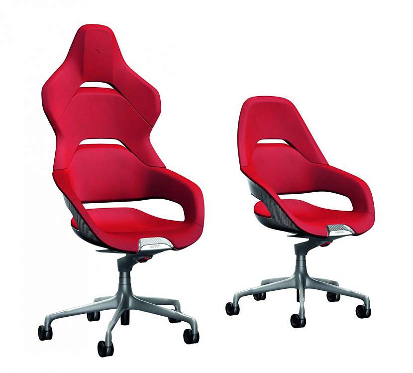 Ergonomicky tvarovaná židle kopíruje přirozené zakřivení páteře, podpoří prohnutí v bederní oblasti, podepře zátylek a nabídne ideální oporu rukou.