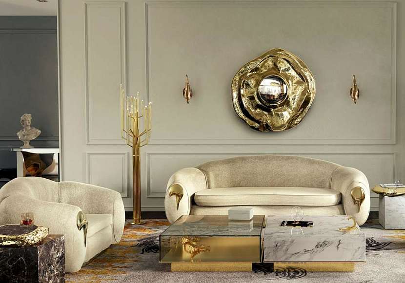 Do luxusních interiérů se hodí víceramenné zlaté svítidlo, které honosný prostor náležitě ozvláštní.