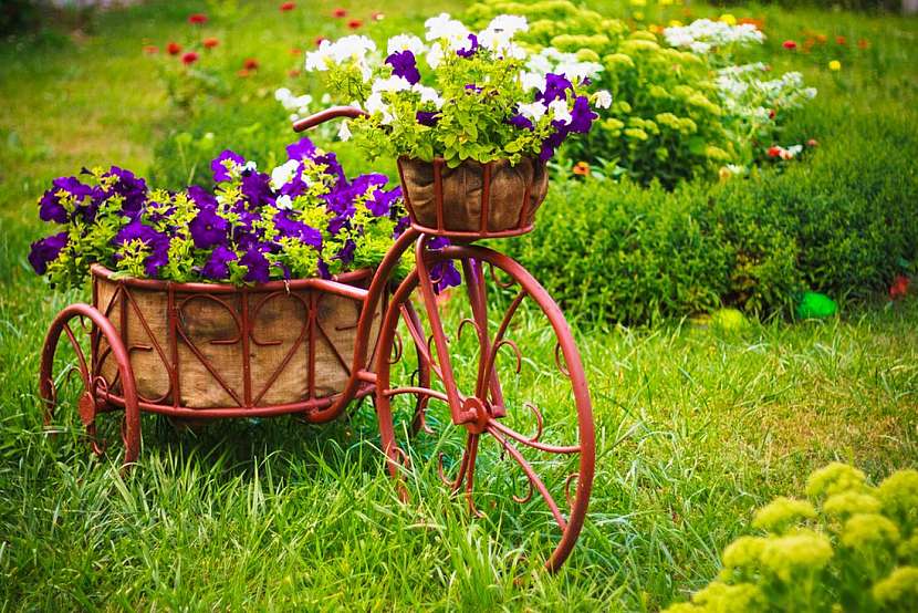 Ty nejkrásnější dekorace do vaší zahrady musí odrážet to, co máte rádi a s čím souzníte.