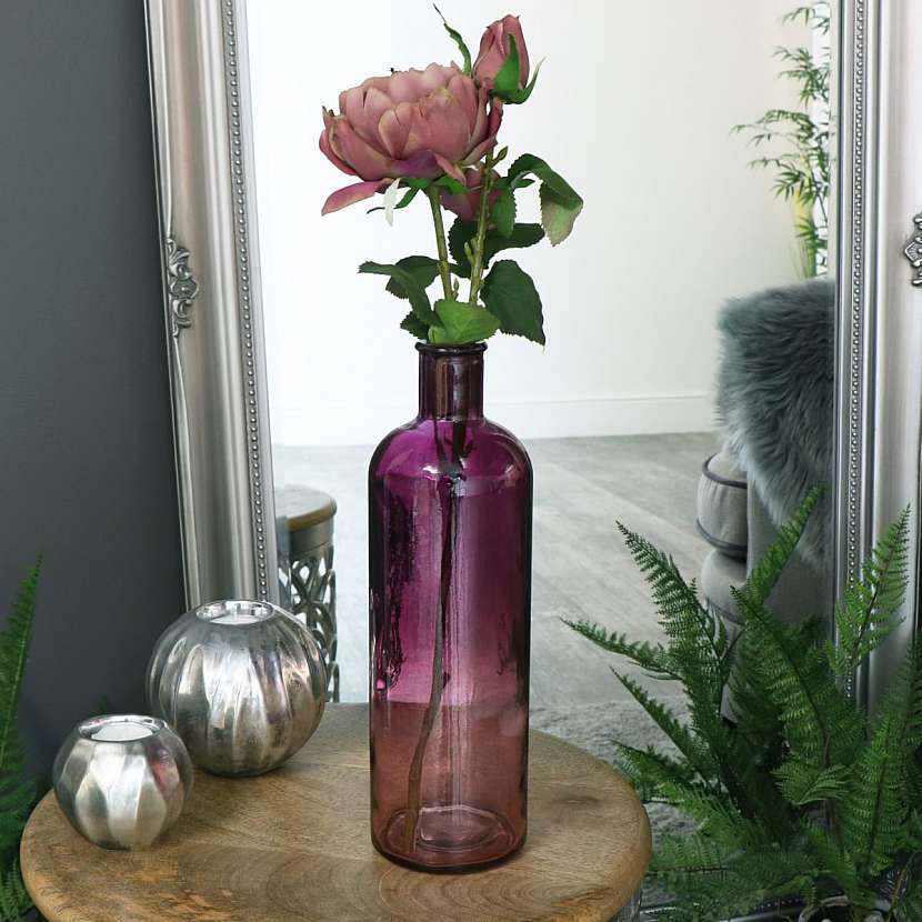 Na jeden stonek je lepší si pořídit úzkou vázu.