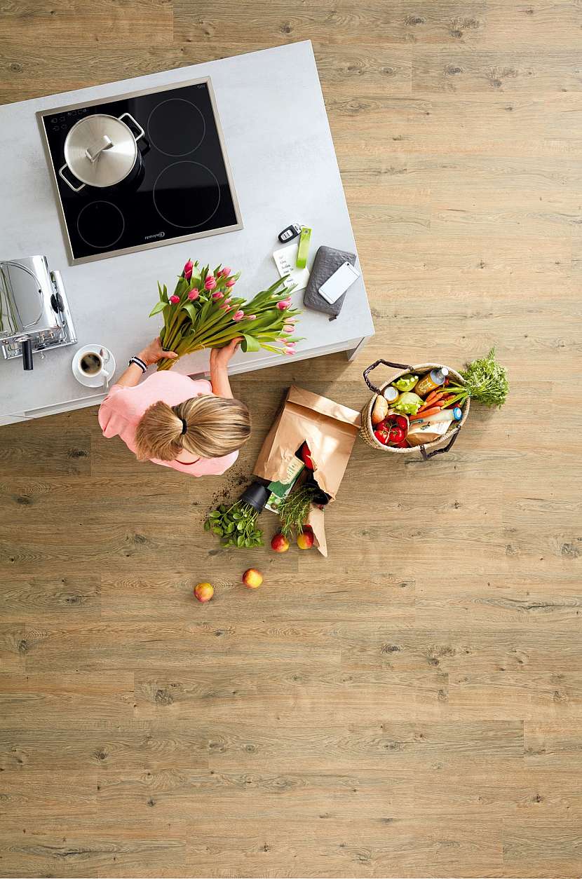 Výběr podlahy do kuchyně. Která krytina nejlépe splní estetické i praktické požadavky?