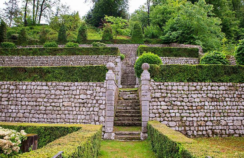 Kameny v zahradě se využívají už po staletí
