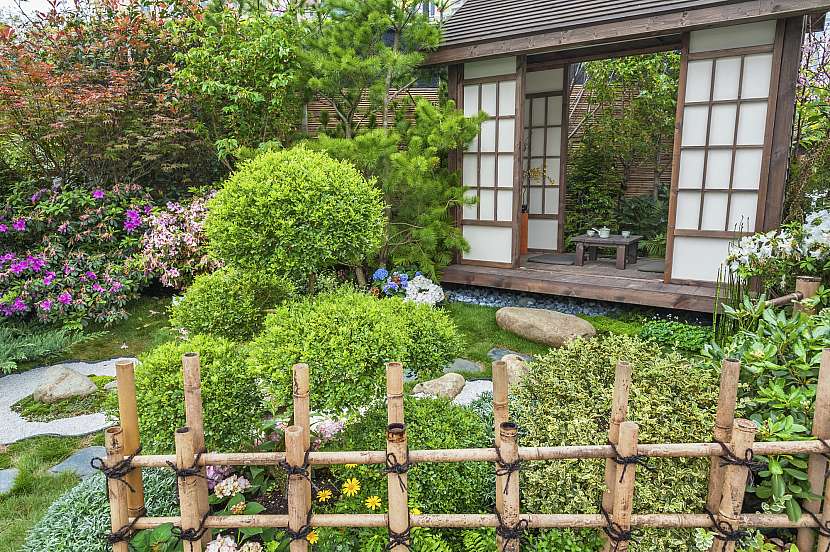 Originálně bude působit vstup na zahradu v  japonském stylu