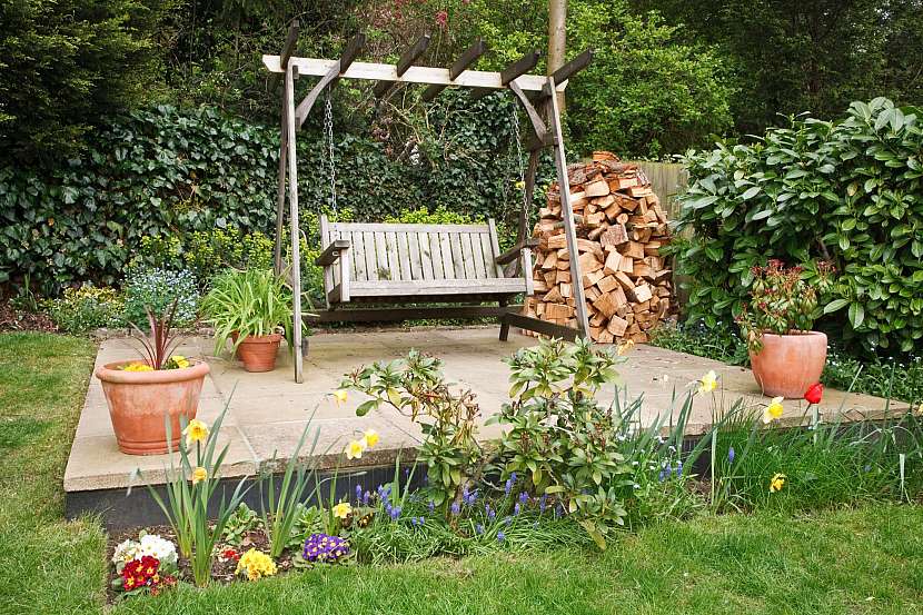 Relaxační zóny na zahradě pomohou po těle i na duchu