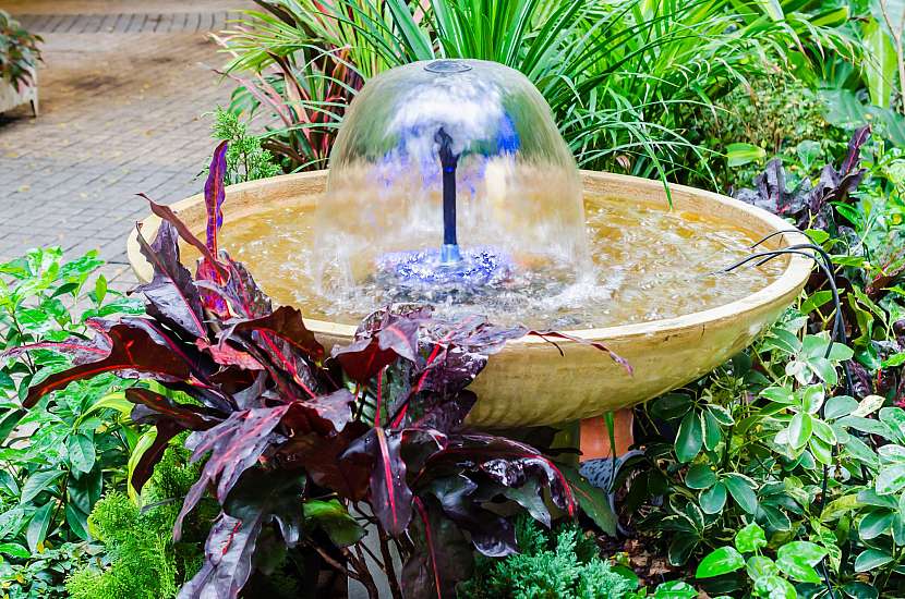 Voda je nezbytná součást každé zahrady