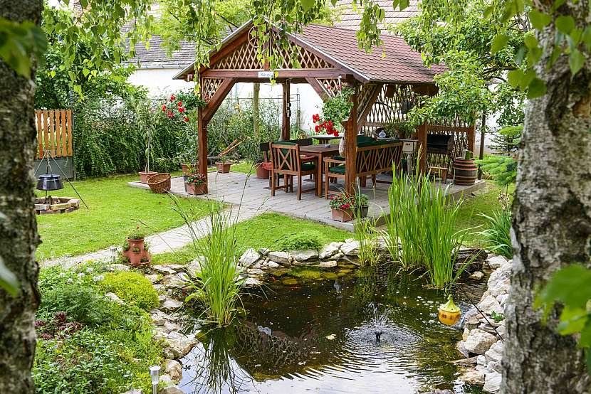 Vytvořte si u domu svou vlastní meditační zahradu