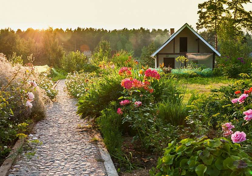 Zahradní domek pro okrasu i užitek