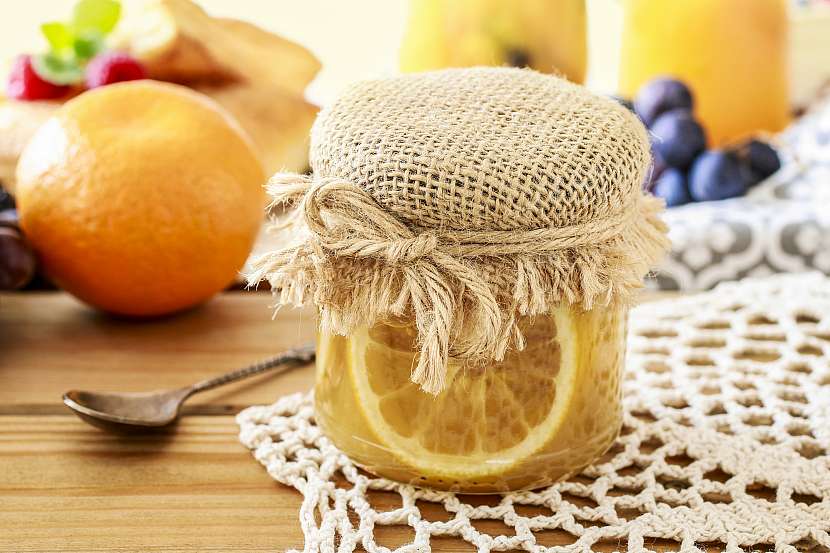 Nakládané citrony se tradičně nakládají také do soli