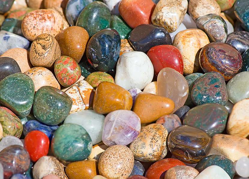 Síla drahých kamenů a minerálů údajně dokáže ochránit před nejrůznějšími faktory