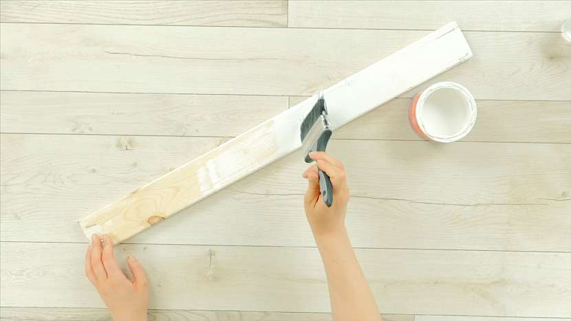 Dřevěná polička z laťky: Jak rychle a snadno vyrobit poličku na zeď 1