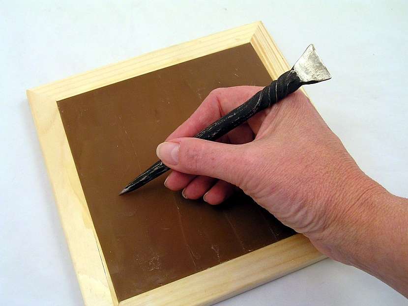 Mazací tabulka z vosku: začněte psát