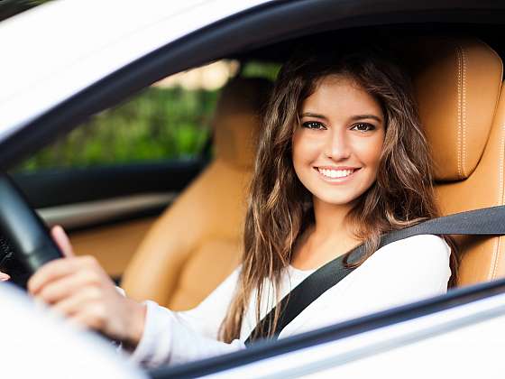 Pojištění vozidla patří mezi povinnosti každého majitele automobilu (Zdroj: Depositphotos (https://cz.depositphotos.com))