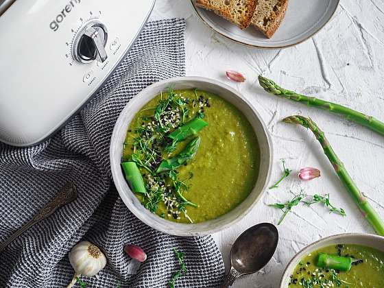 Uvařte si jarní hráškovo-chřestovou polévku (Zdroj: Gorenje a @hitjezdravozit)