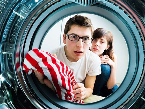 Víte, jak máte důkladně vyčistit pračku a sušičku, aby bylo prádlo čisté? (Zdroj: Depositphotos)