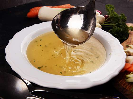 Připravte si tradiční českou polévku kmínku, která posílí tělo i mysl (Zdroj: Depositphotos (https://cz.depositphotos.com))
