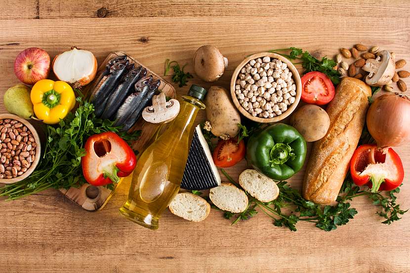 Středomořská dieta je především o zelenině, rybách a celozrnném pečivu