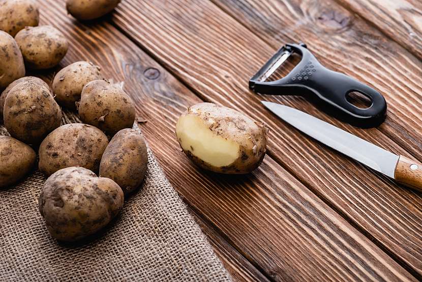 Věděli jste, že brambora vám pomůže odstranit rez? 