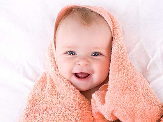 Jen kvalitní měkký ručník je vhodný k péči o pokožku našich nejmenších (Zdroj: Depositphotos (https://cz.depositphotos.com))
