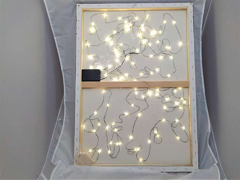 Světýlka lepte s pomocí tavné pistole