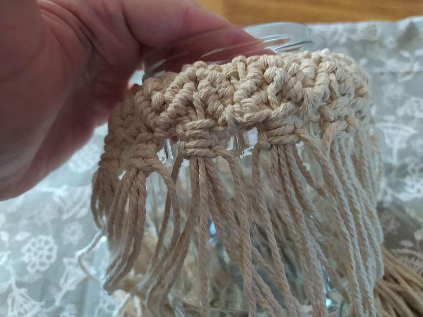 Macramé ploché uzly