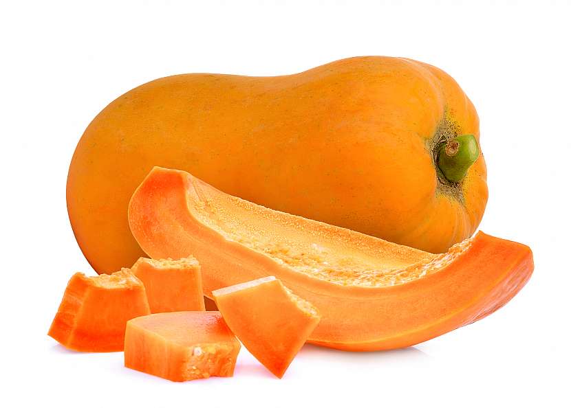 Zeal papája je jemné máslovité konzistence a má sytě oranžovou dužinu