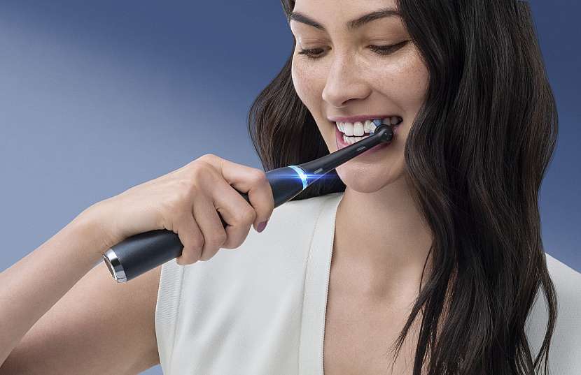 Oral-B iO je inovativní technologie od hlavice až k nabíječce