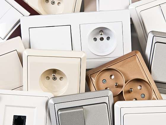 Moderní designové vypínače a zásuvky mohou skvěle doplnit  interiér (Depositphotos.com)