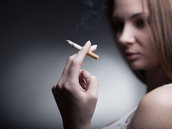 Zbavit se cigaretového zápachu v bytě není vždy úplně snadné. Víte, jak na to? (Zdroj: Depositphotos (https://cz.depositphotos.com))