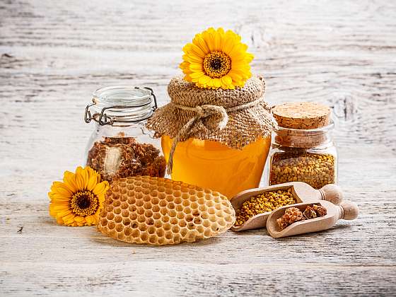 Med obsahuje složky, které pečují o naše zdraví