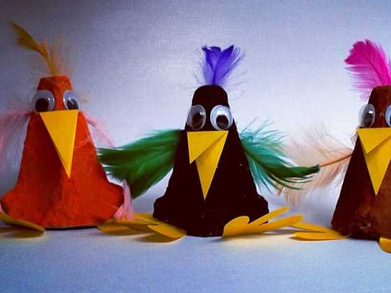 Vyrobte si roztomilé ptáčky z papírových krabiček na vejce (Zdroj: Kateřina Poslušná)