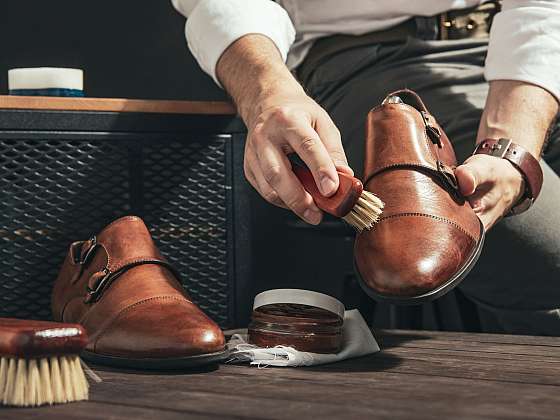 Udělejte z péče o koženou obuv malý relaxační rituál (Zdroj: Depositphotos)