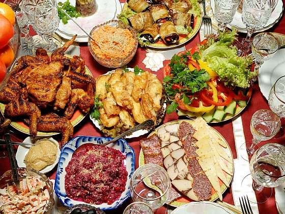  Tradiční masopustní jídla byla složena převážně z masitých pokrmů (Zdroj: Depositphotos)
