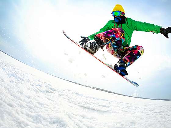 Kontrola snowboardu a jeho pravidelná údržba vám vylepší zimní sezónu (Zdroj: Depositphotos (https://cz.depositphotos.com))