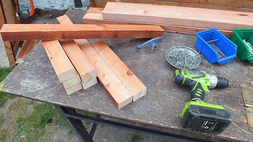 Jak vyrobit přístřešek na dřevo: rozměry přístřešku si přizpůsobíme svým potřebám