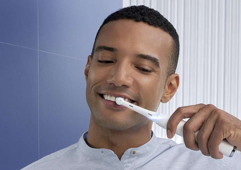 Pro správné čištění a zdravé zuby a dásně je důležitá nejen správná technika, čas a tlak