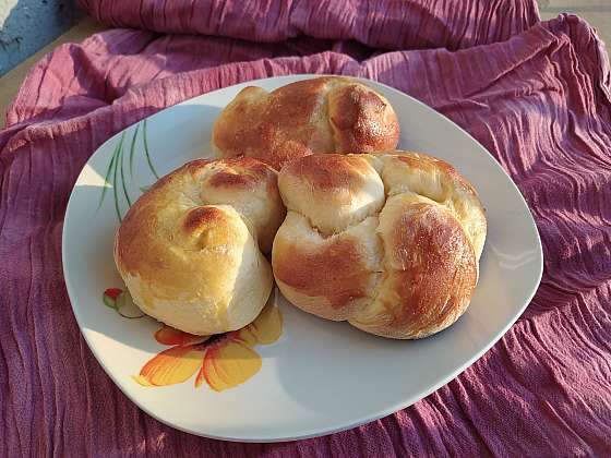 Jidáše - recept na tradiční velikonoční pečivo (Zdroj: Adriana Dosedělová)