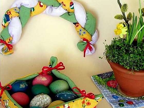 Velikonoční dekorační miska z látky (Zdroj: Petra Marková)
