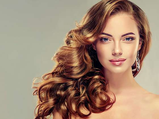 Chraňte svoje vlasy, bojujte proti jejich podzimnímu vypadávání (Zdroj: Depositphotos)