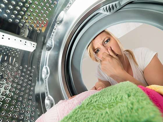 Zápachu z pračky se vyhnete pravidelným čištěním (Zdroj: Depositphotos (https://cz.depositphotos.com))