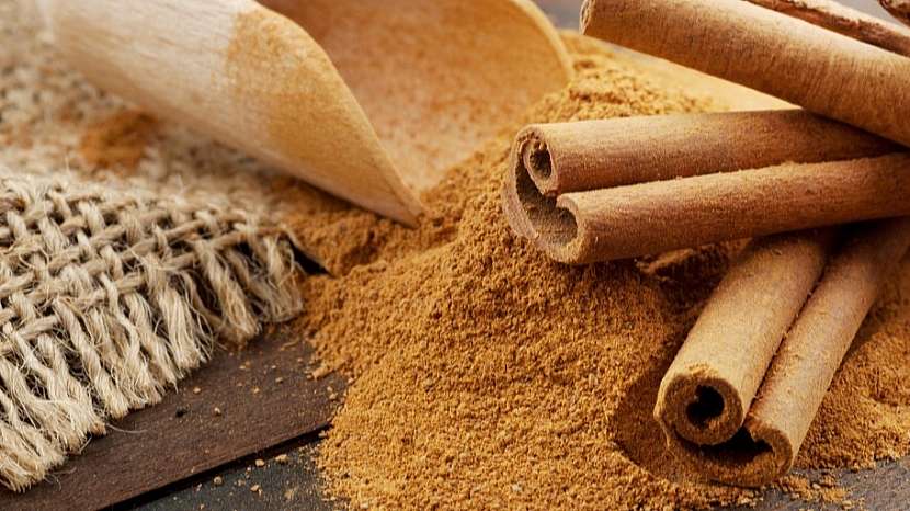 7 druhů koření na podporu hubnutí: skořice (Cinnamomum)