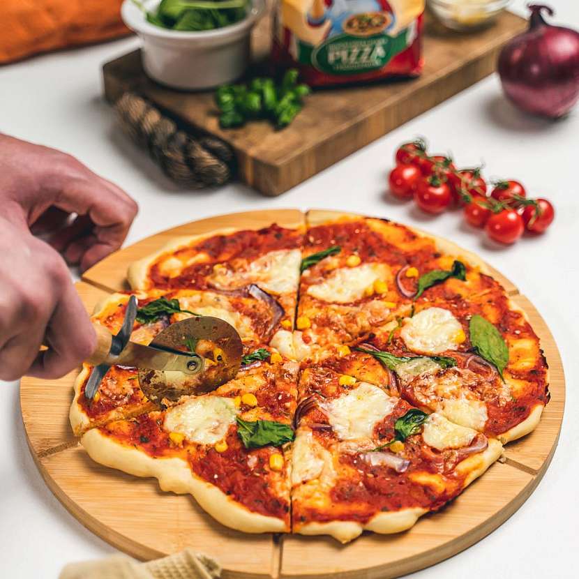 Domácí pizza vegetariana (Zdroj: GoodMills Česko s.r.o.)