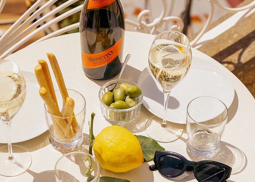 Prosecco můžete vybírat podle tlaku v lahvi