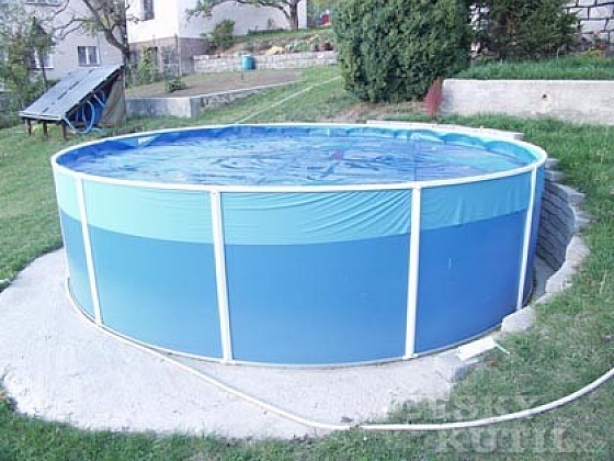 otevřít: Bazény na zahradě – nadzemní bazény