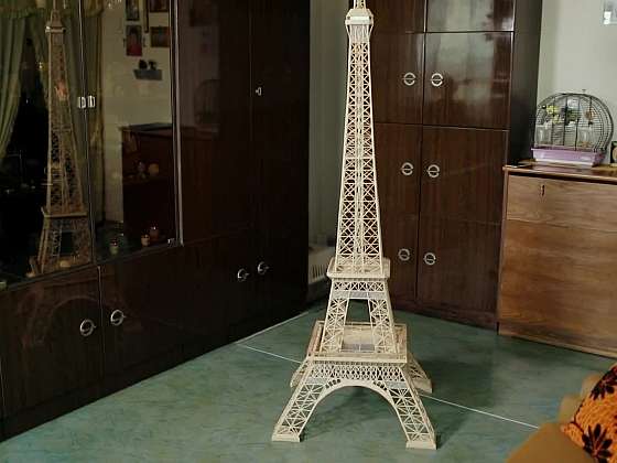 Eiffelova věž ze špejlí