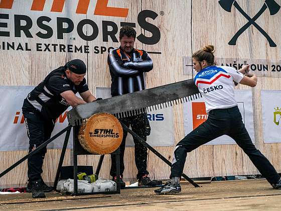 Dřevorubecká elita v akci: Třetí kvalifikační závod Stihl Timbersports