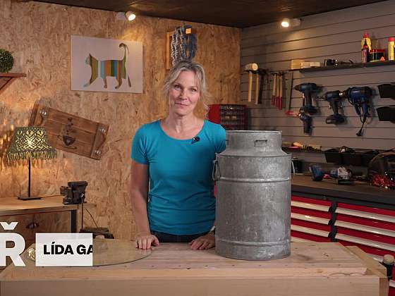 Párty stolek z bandasky