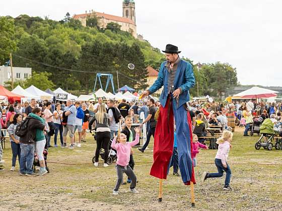 Rodinný festival Moře u Mělníka nabídne oázu chutí, vůní a kultury