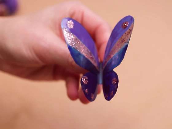 Návod na výrobu motýlka z pet lahve