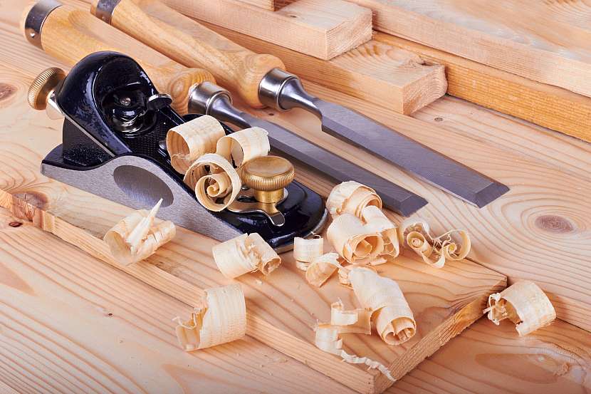 Práce se dřevem je podstatou stolařského řemesla (Zdroj: Depositphotos)