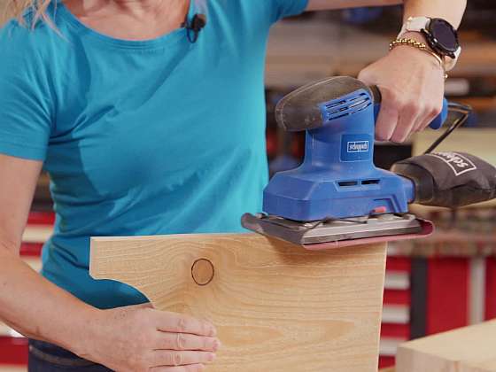 Čalouněná rustikální stolička